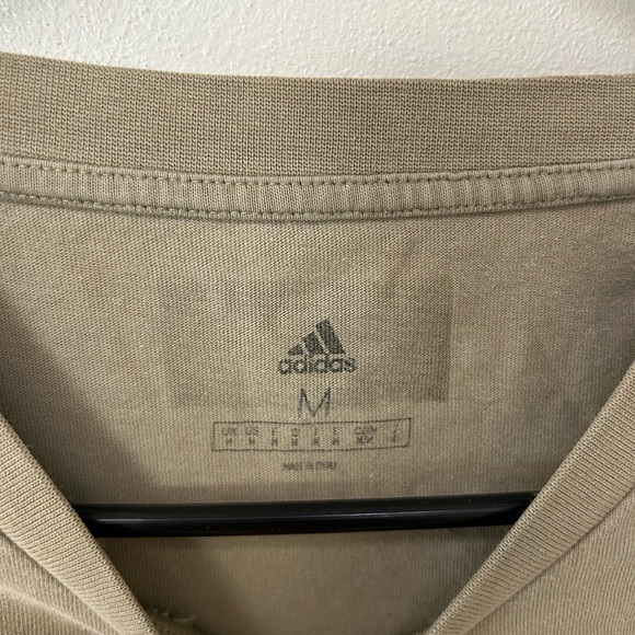 Adidas Men's Green Graphic T-Shirt - Picture 3 of 4